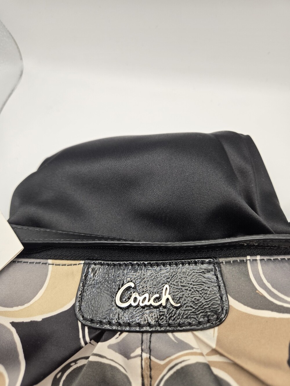 NWT Coach ASH Scarf Multicolor Neutral, Black & Tan Signature Circle C Crossbody - Picture 11 of 13